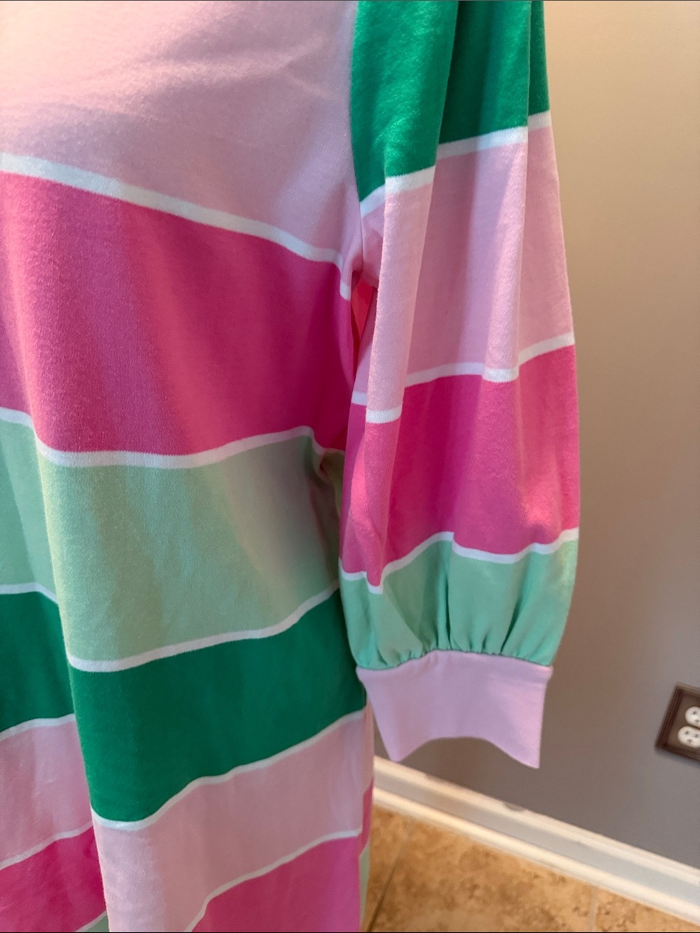 Crown & Ivy Striped Puff-Sleeve Dress in Pink & Green Size Med - Picture 2 of 12